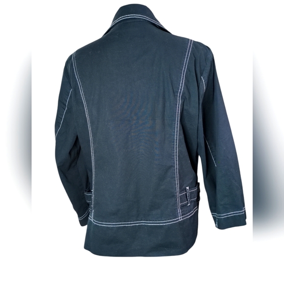 Chico's Elainah Jacket: Classic Black, With White contrast Stitching- Size 1 - Picture 3 of 7